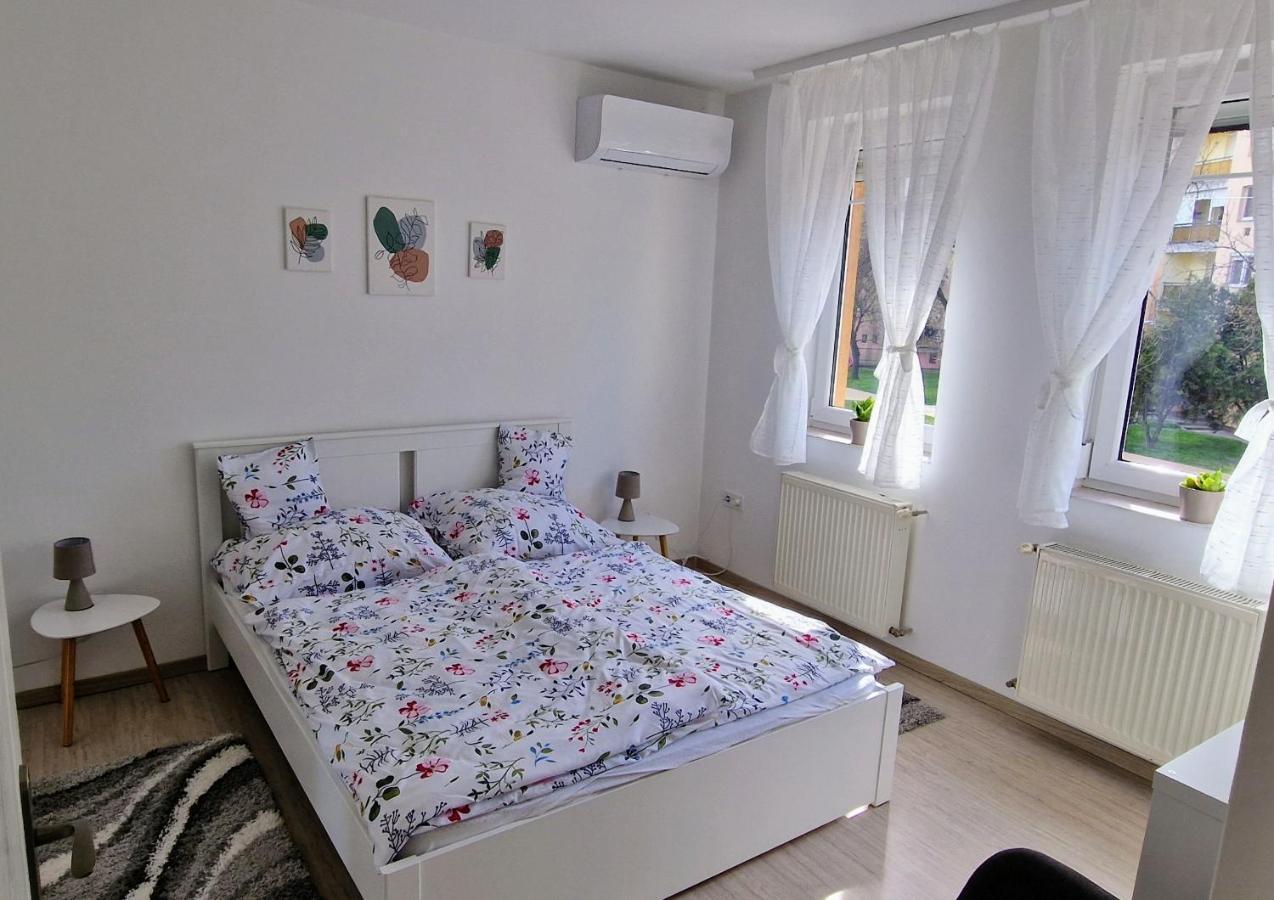 Апартаменты Cili Apartman Эгер Экстерьер фото