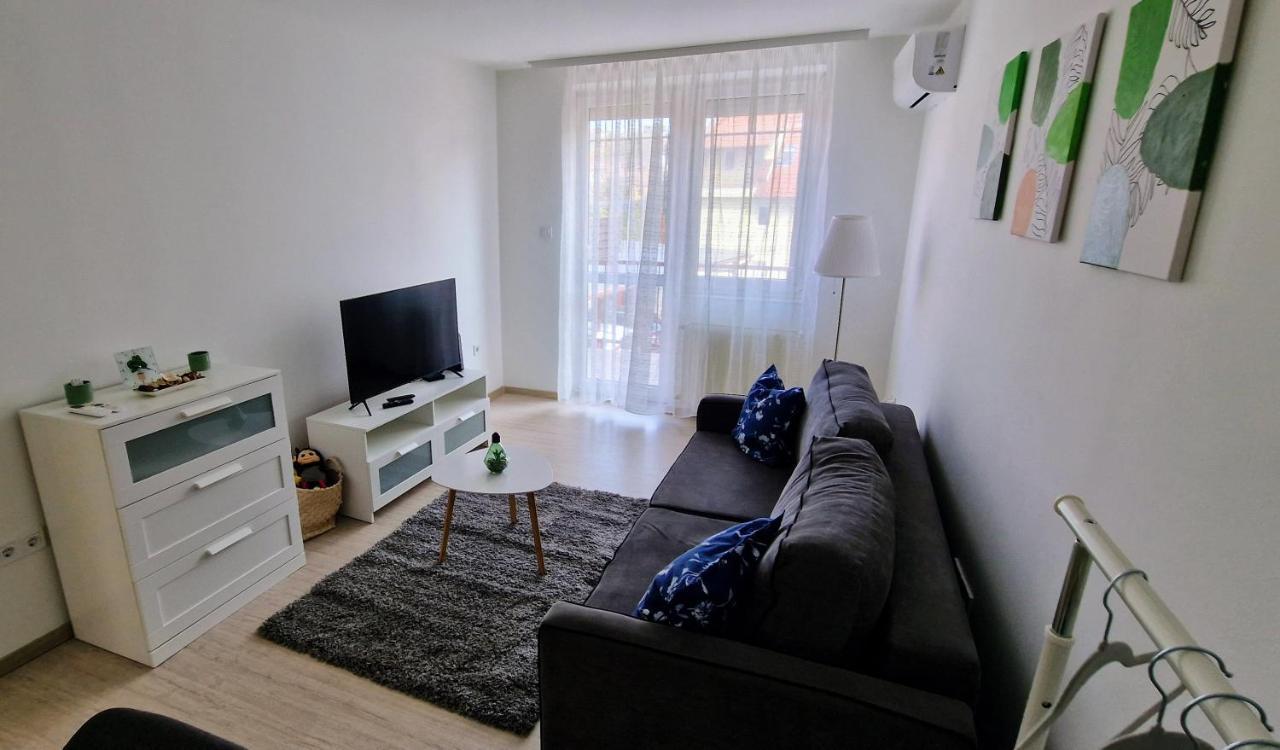 Апартаменты Cili Apartman Эгер Экстерьер фото